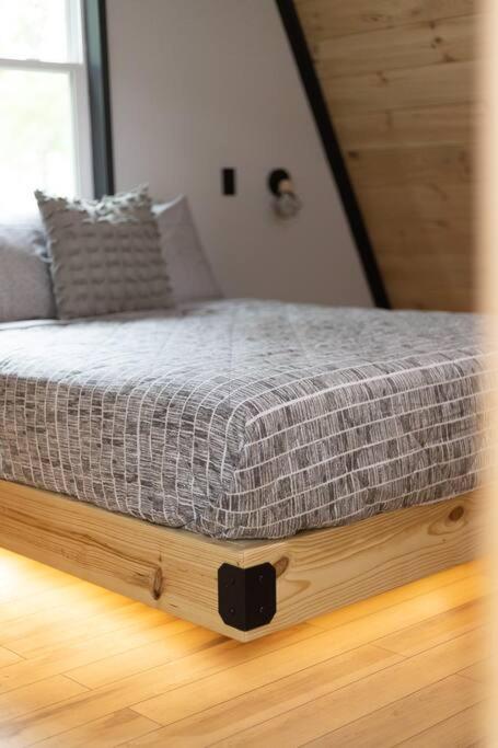 Valhalla Cabins Aframes With Hot Tubs & Sauna Cosby المظهر الخارجي الصورة