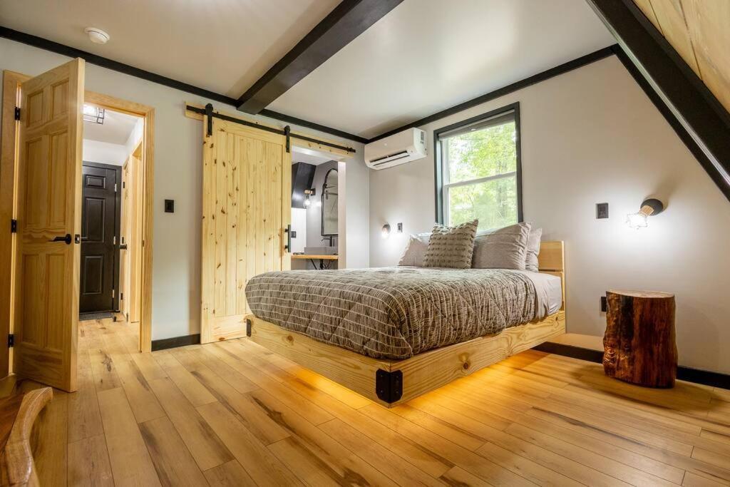 Valhalla Cabins Aframes With Hot Tubs & Sauna Cosby المظهر الخارجي الصورة