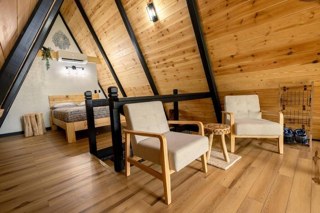 Valhalla Cabins Aframes With Hot Tubs & Sauna Cosby المظهر الخارجي الصورة