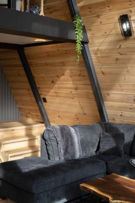 Valhalla Cabins Aframes With Hot Tubs & Sauna Cosby المظهر الخارجي الصورة