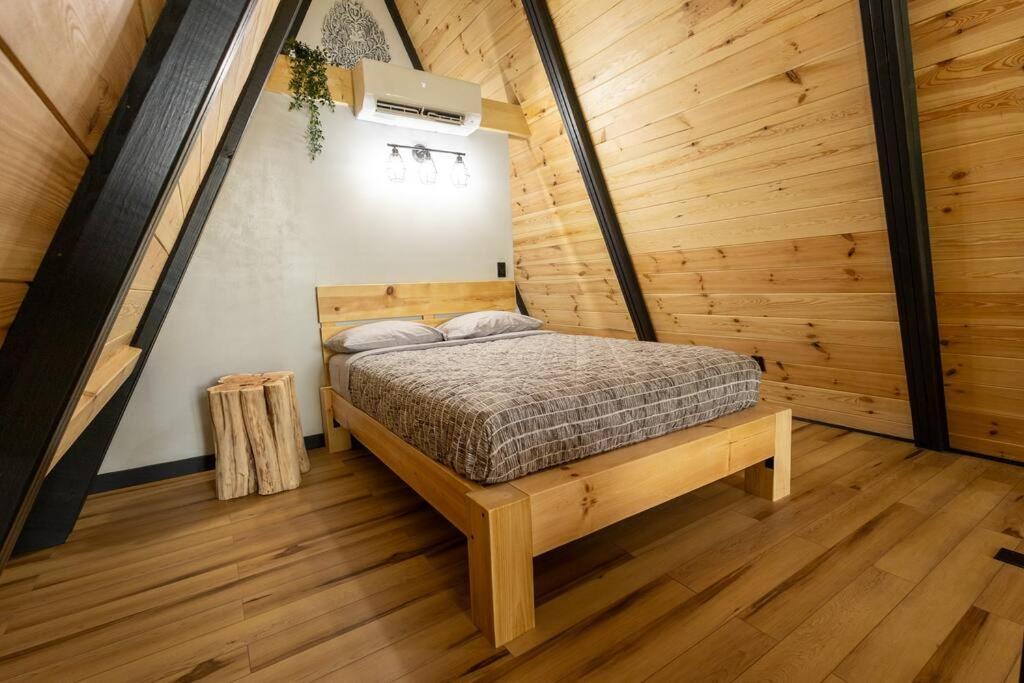 Valhalla Cabins Aframes With Hot Tubs & Sauna Cosby المظهر الخارجي الصورة